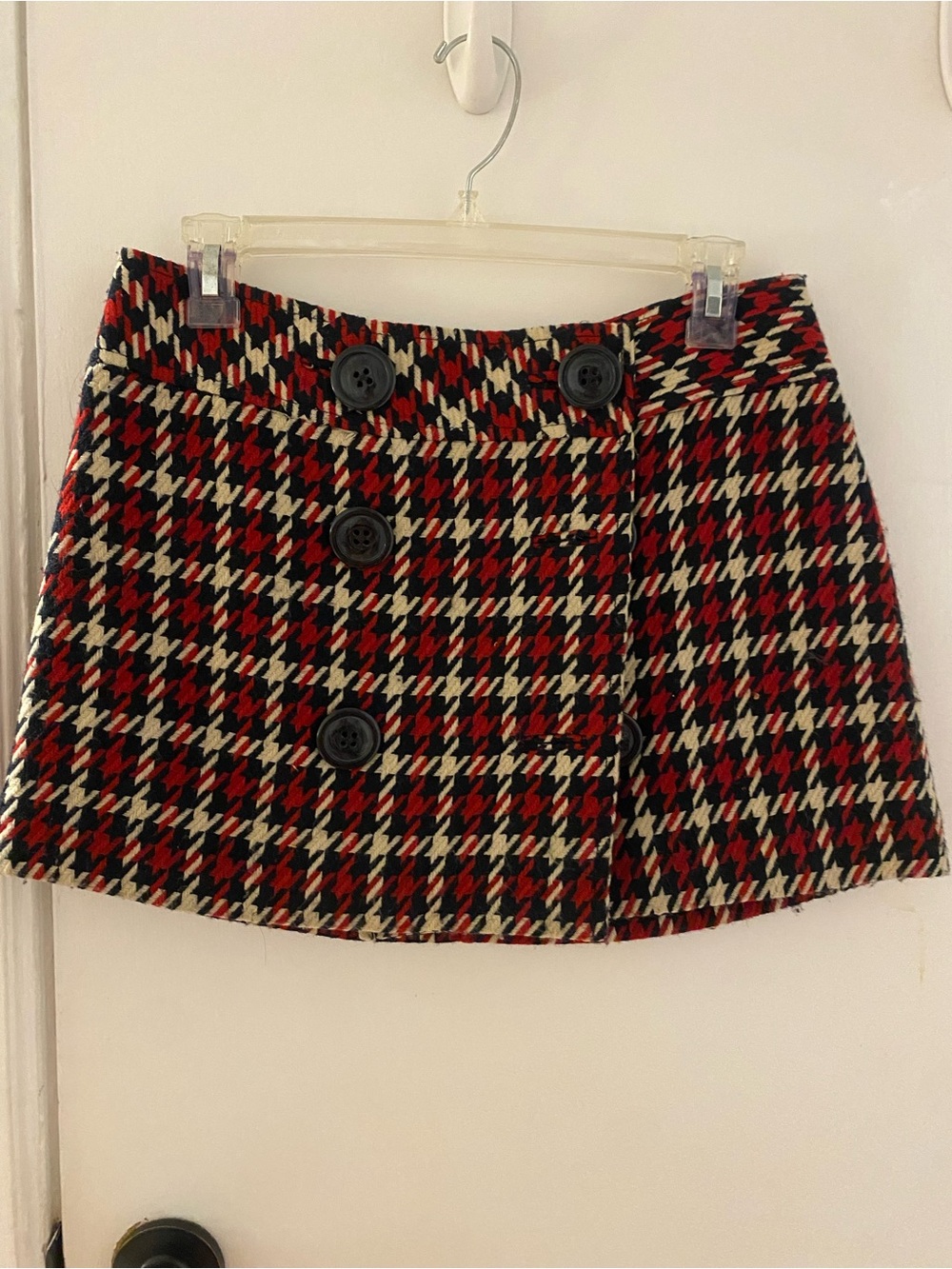 Express Red/Black/Cream Houndstooth Button-Front Tweed-like Mini Skirt